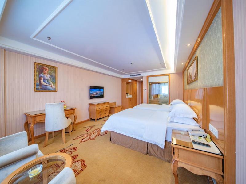 Vienna Hotel Guangzhou Baiyun Dongping Middle Road Bagian luar foto