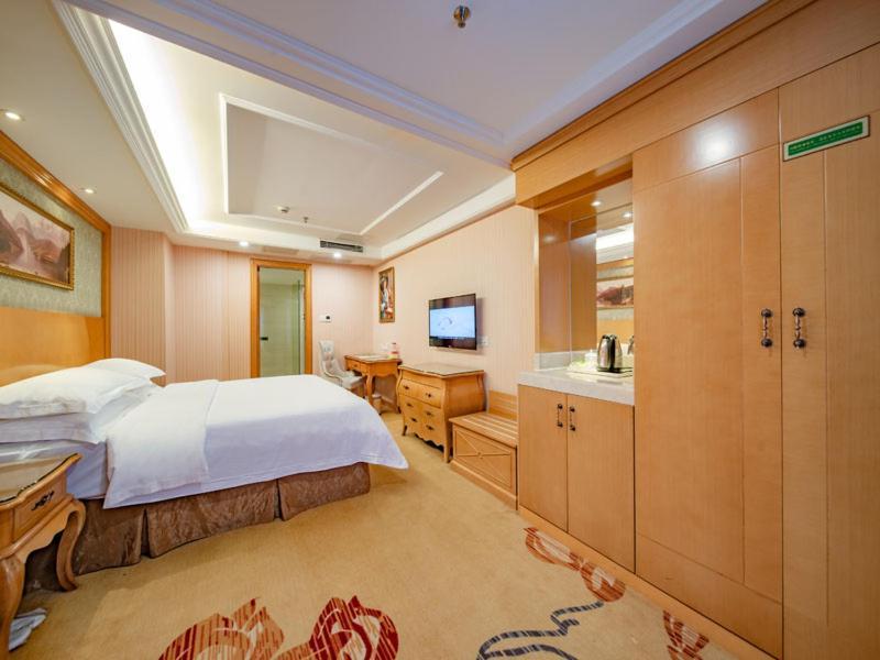 Vienna Hotel Guangzhou Baiyun Dongping Middle Road Bagian luar foto