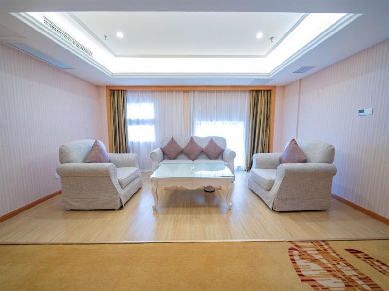 Vienna Hotel Guangzhou Baiyun Dongping Middle Road Bagian luar foto