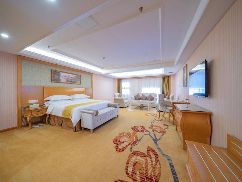 Vienna Hotel Guangzhou Baiyun Dongping Middle Road Bagian luar foto