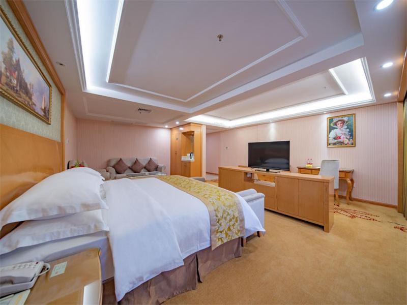 Vienna Hotel Guangzhou Baiyun Dongping Middle Road Bagian luar foto