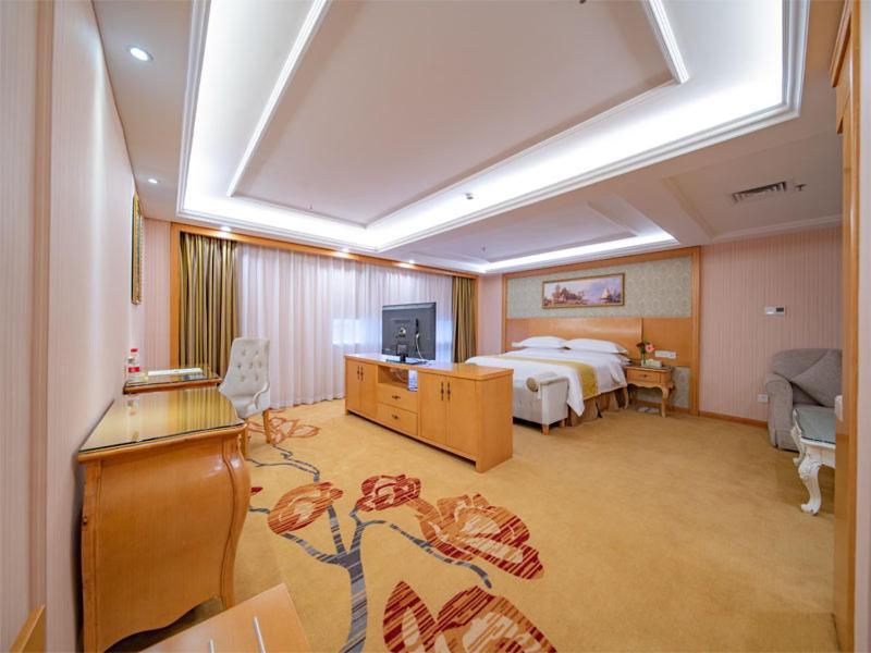 Vienna Hotel Guangzhou Baiyun Dongping Middle Road Bagian luar foto